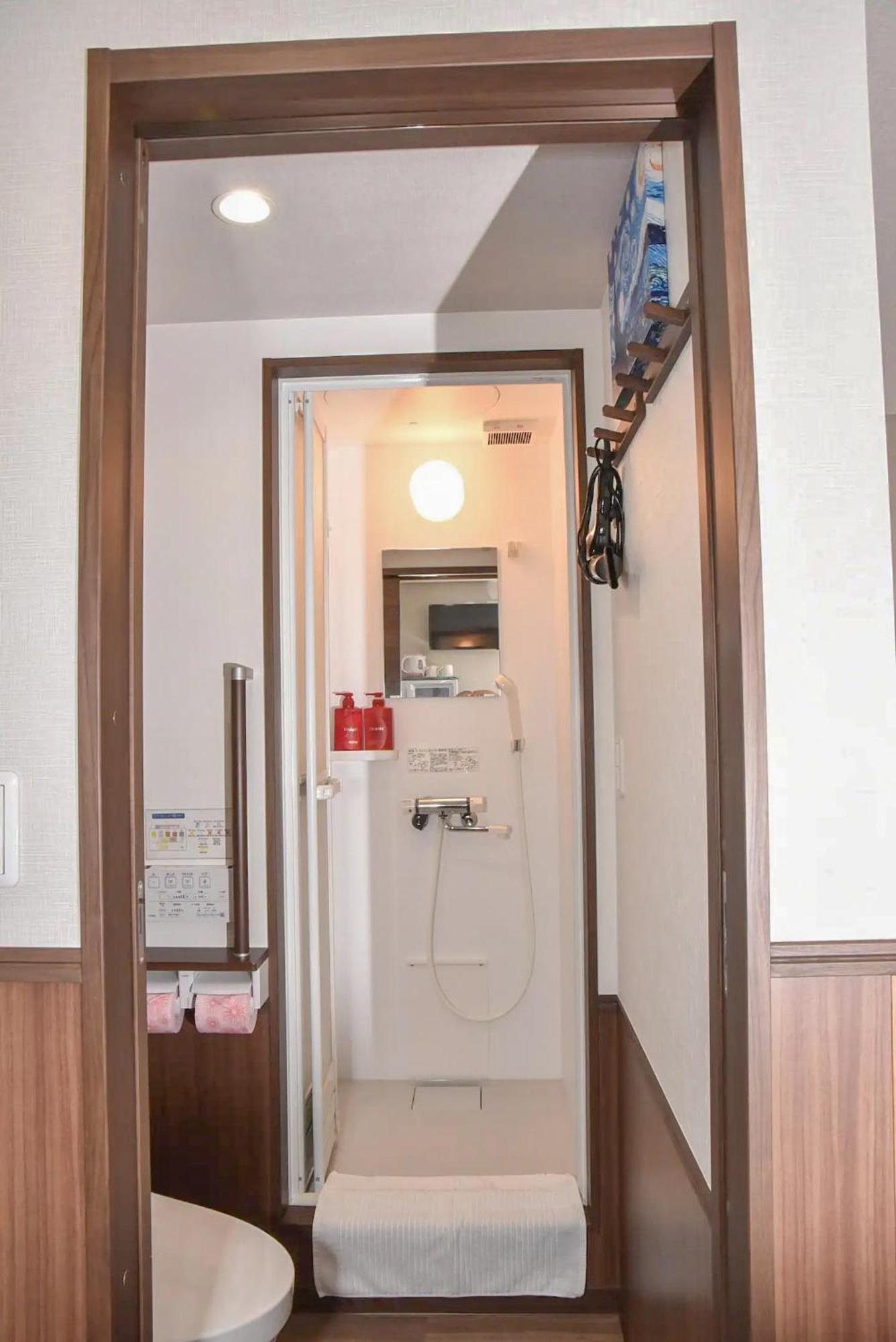 Hotel Shinjuku Warm I Tōkyō